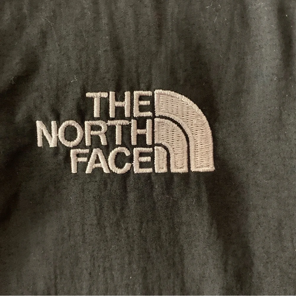 the North Face pink and black full zip fleece jacket 14/16